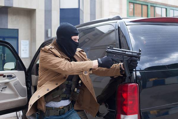 Bild: 211 – Cops Under Fire