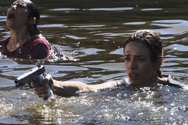 Bild: Black Water - Abyss