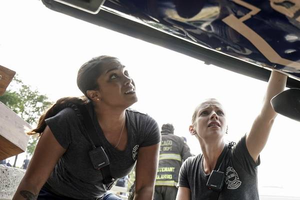 Bild: Chicago Fire – Staffel 6