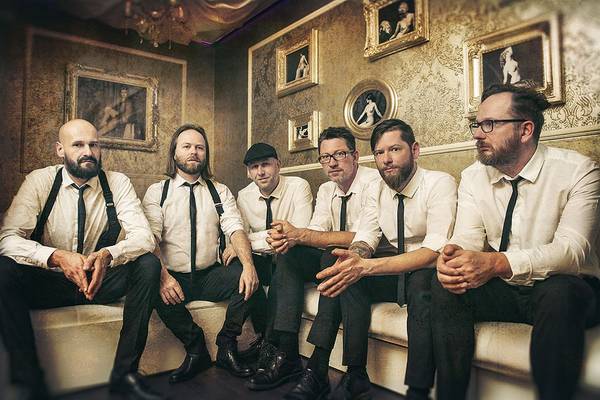 Bild: Fiddler’s Green – Devil’s Dozen