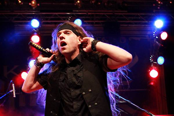 Bild: KISSIN‘ DYNAMITE | OVERDOSE | KINDALIKE