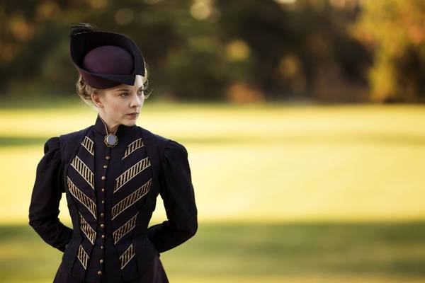 Bild: Picnic At Hanging Rock – Die komplette Serie