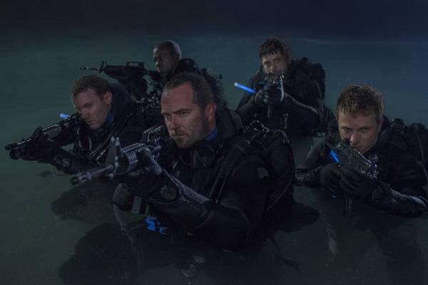 Bild: Renegades – Mission Of Honor