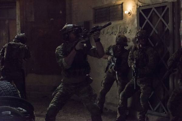 Bild: Six – Staffel 1