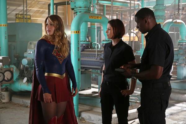 Bild: Supergirl – Staffel 1