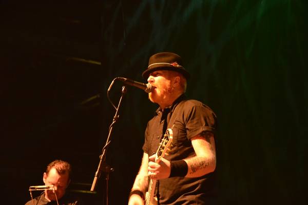 Bild: DROPKICK MURPHYS | THE MAHONES | BLOOD OR WHISKEY | BRIAN McPHERSON