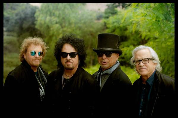 Bild: Toto – 40 Trips Around The Sun