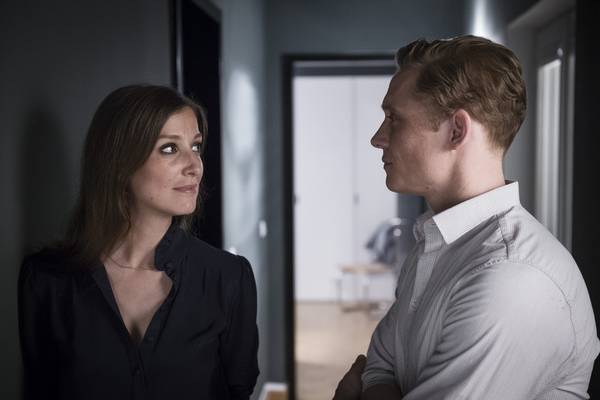 Bild: You Are Wanted – Staffel 1