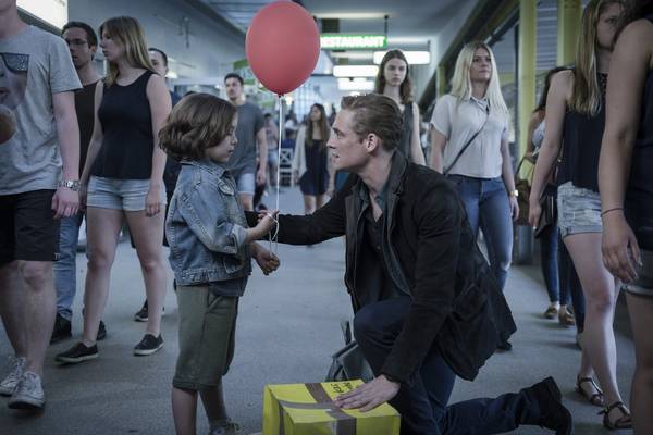 Bild: You Are Wanted – Staffel 1