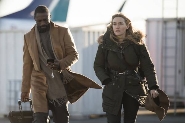 Bild: Zwischen zwei Leben – The Mountain Between Us