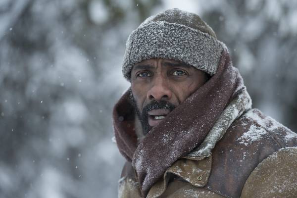 Bild: Zwischen zwei Leben – The Mountain Between Us
